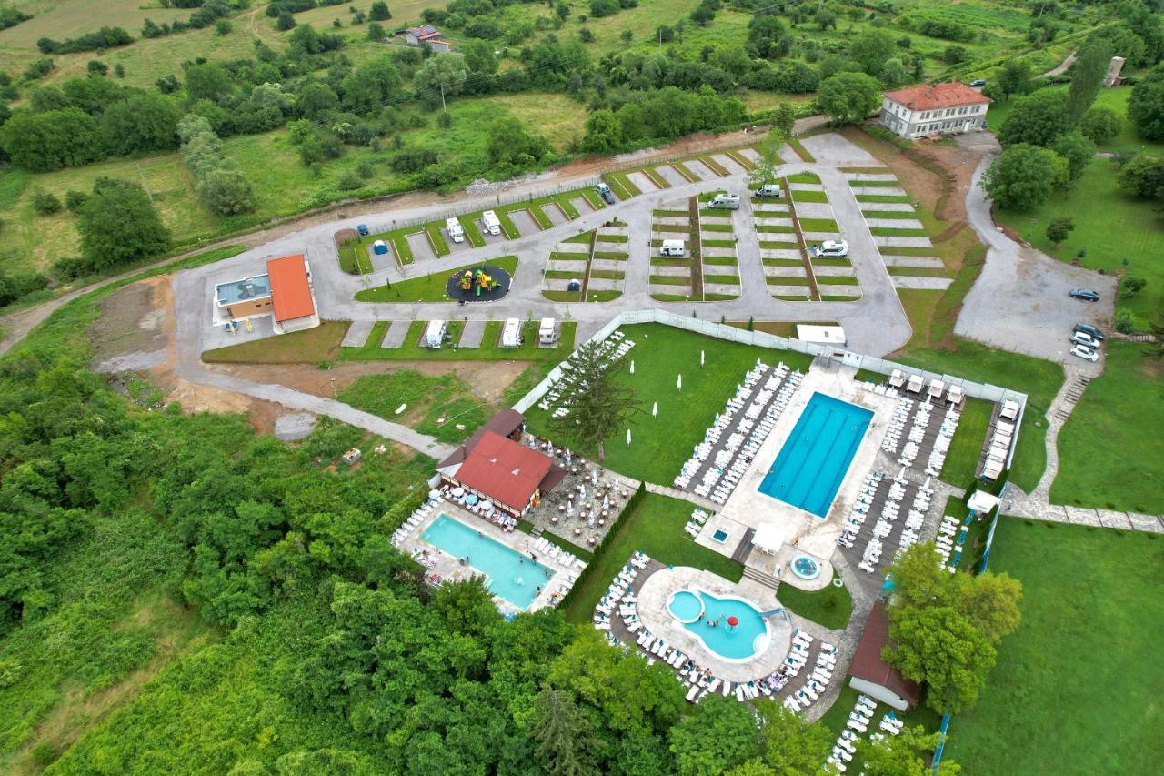 7 Lakes Camping Saparewa Banja Exterior foto