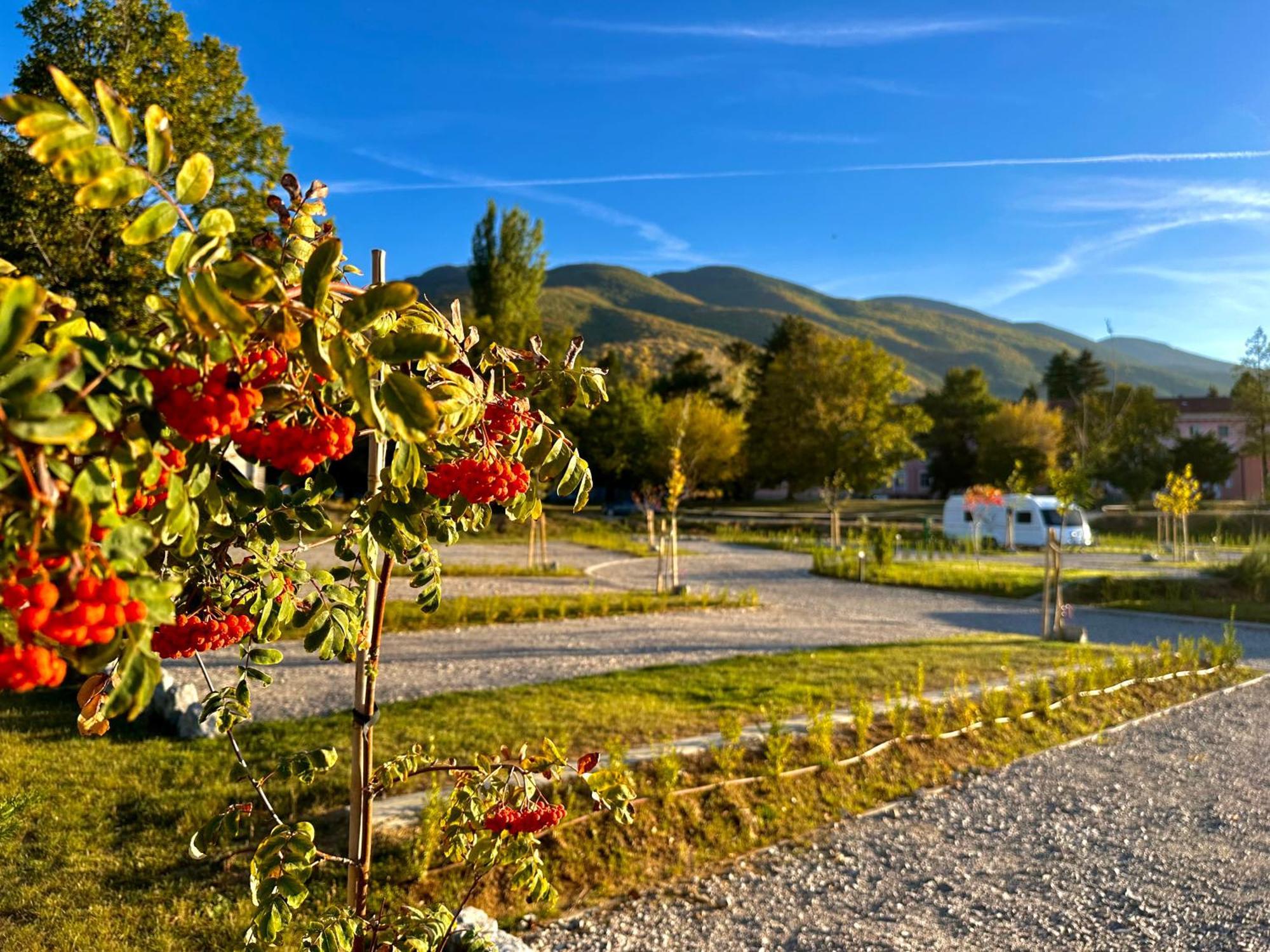 7 Lakes Camping Saparewa Banja Exterior foto
