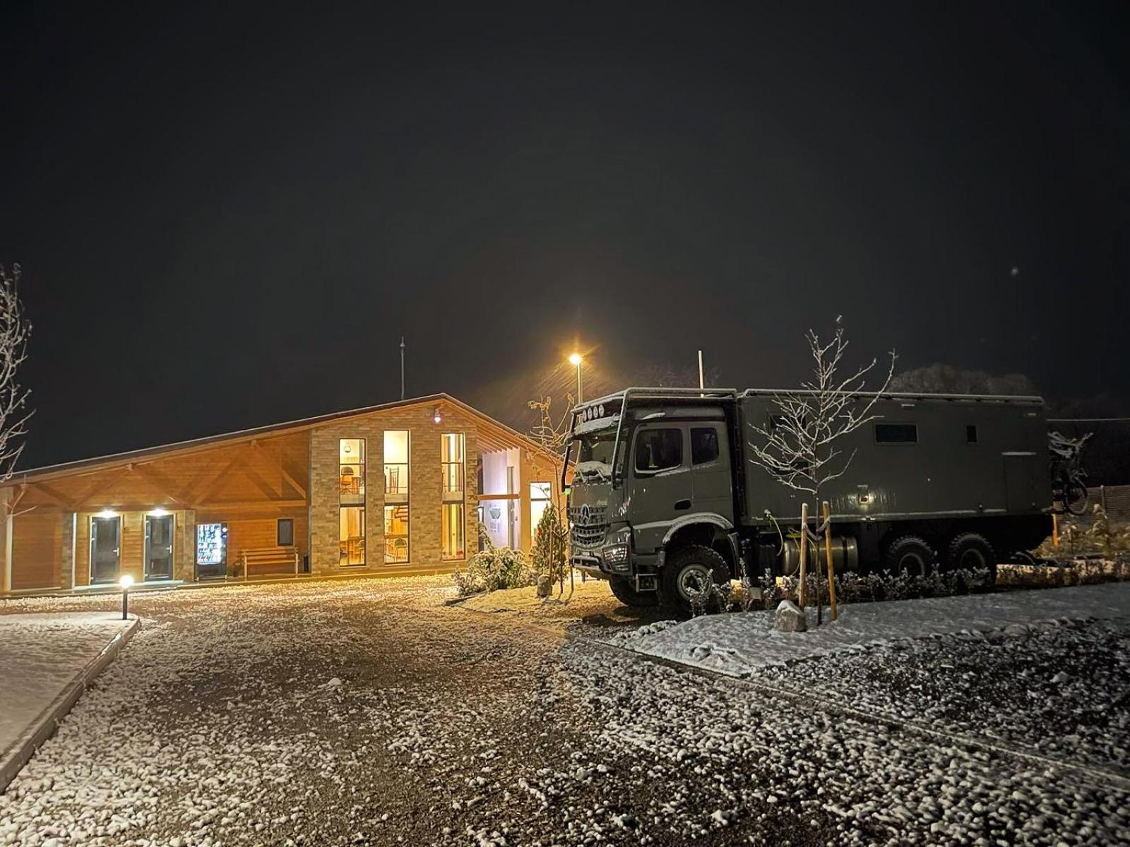 7 Lakes Camping Saparewa Banja Exterior foto