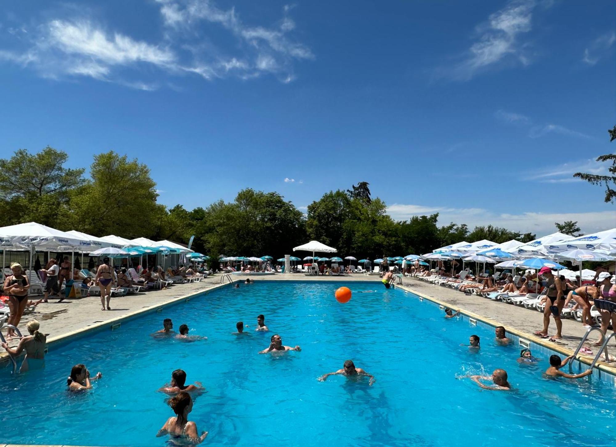 7 Lakes Camping Saparewa Banja Exterior foto