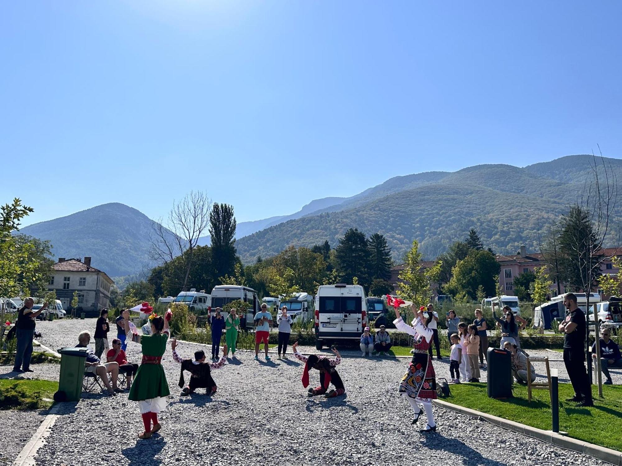 7 Lakes Camping Saparewa Banja Exterior foto